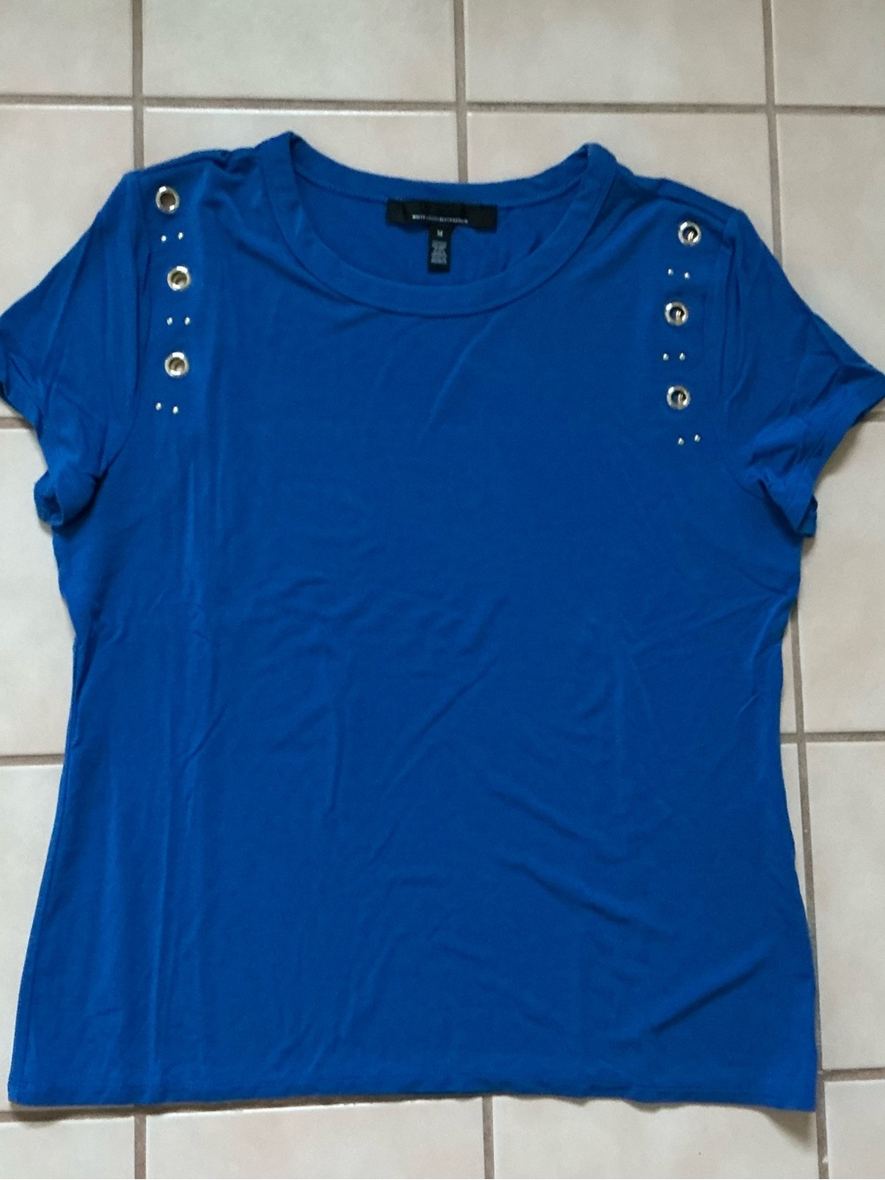 White House Black Market Grommet Crewneck Top Sz M EUC!  Brilliant Blue